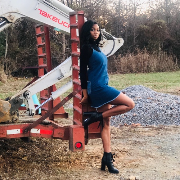 SOLD OUT - Picture 3 of 5